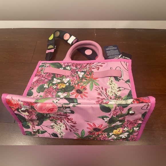 Elegant Floral Pink Shoulder Bag - Picture 8 of 13